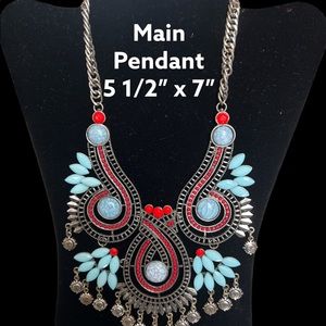 ❤️❤️WHOA❤️❤️ Stunning stone statement necklace. Silver, turquoise and red stones